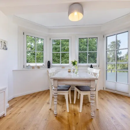 Vilmblick Hafenglueck * Putbus